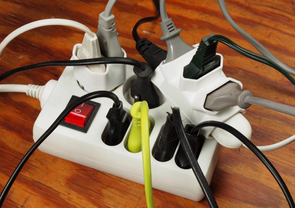 Bien choisir rallonges électriques et multiprises