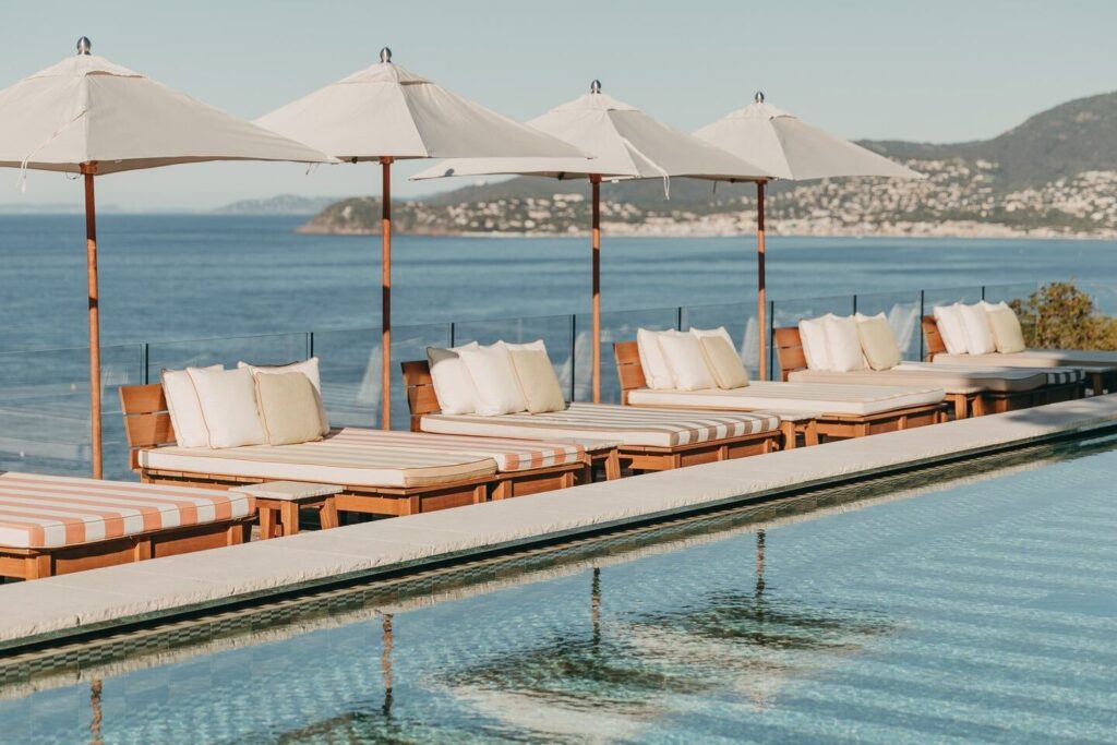 Comment choisir le meilleur hôtel avec vue sur mer en Méditerranée ?
