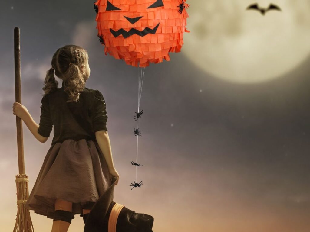 Comment créer une piñata citrouille pour votre fête d'Halloween ?