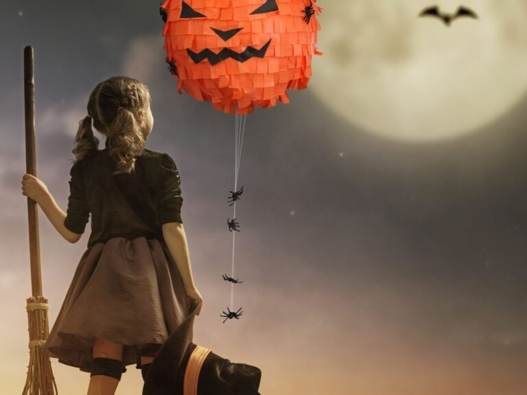 Comment créer une piñata citrouille pour votre fête d'Halloween ?