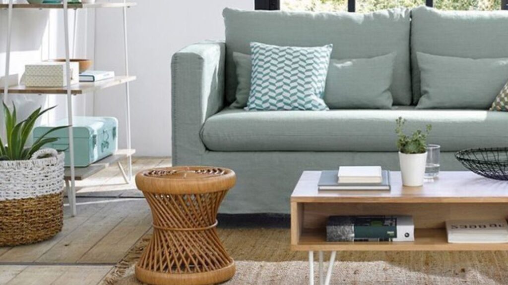 Comment décorer votre salon en vert et blanc pour une ambiance fraîche et moderne ?