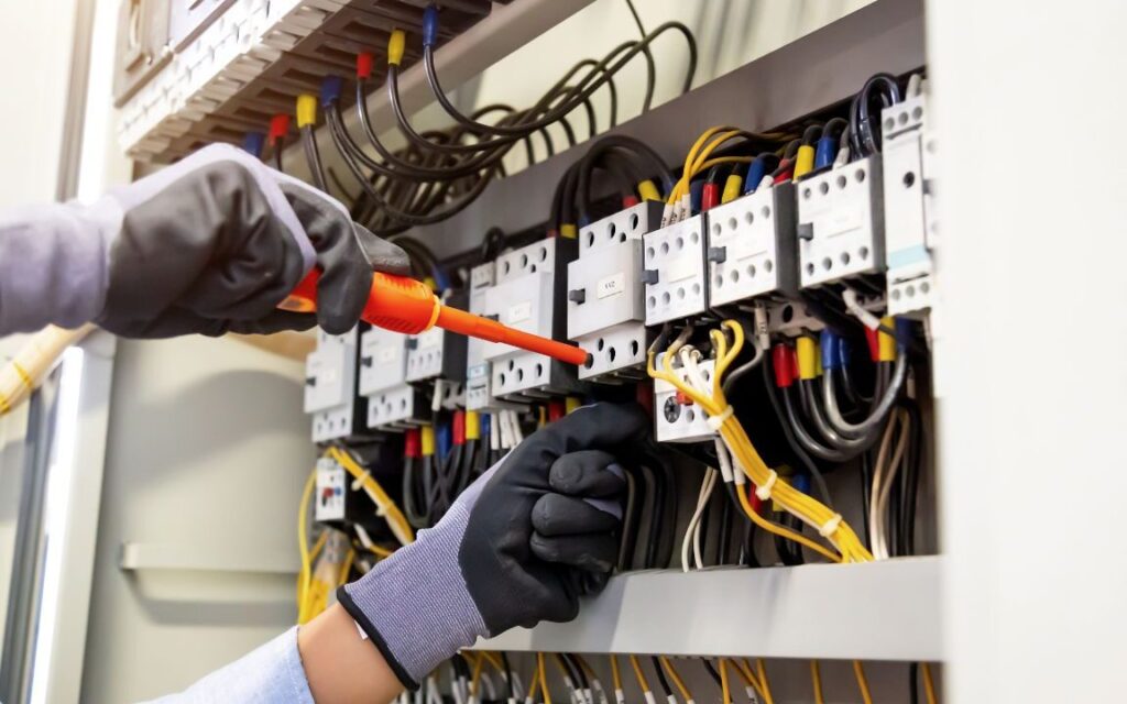 Comment déménager son installation électrique ?