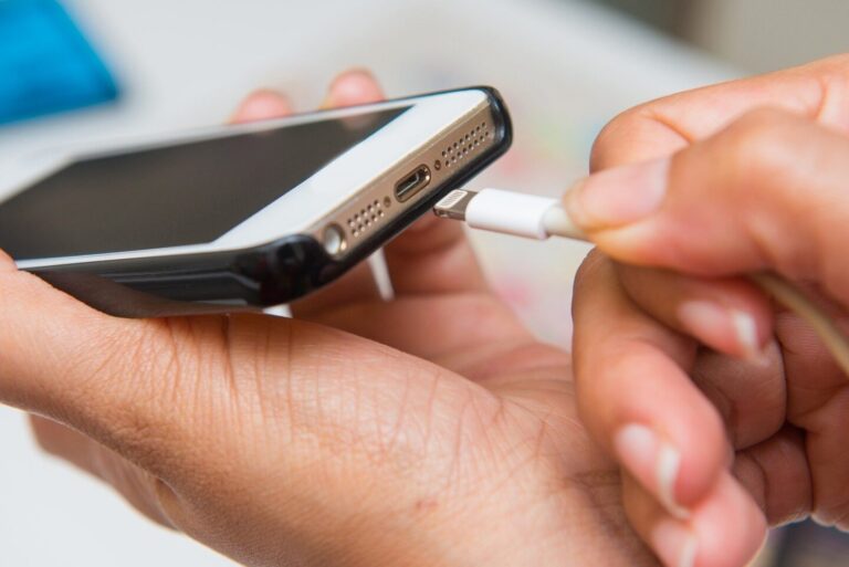 Solutions pour un chargeur de téléphone défectueux