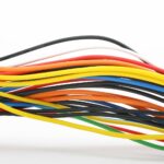 Comment bien choisir un fil rouge pour l’installation électrique ?