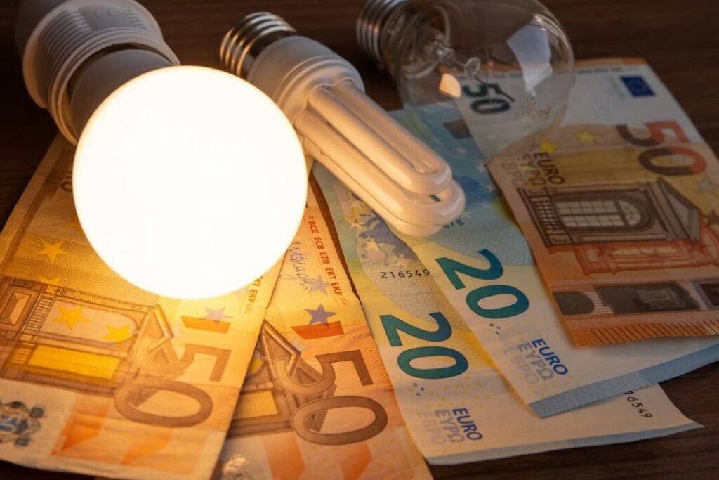 Comment choisir le bon comparateur de fournisseurs d'électricité ?