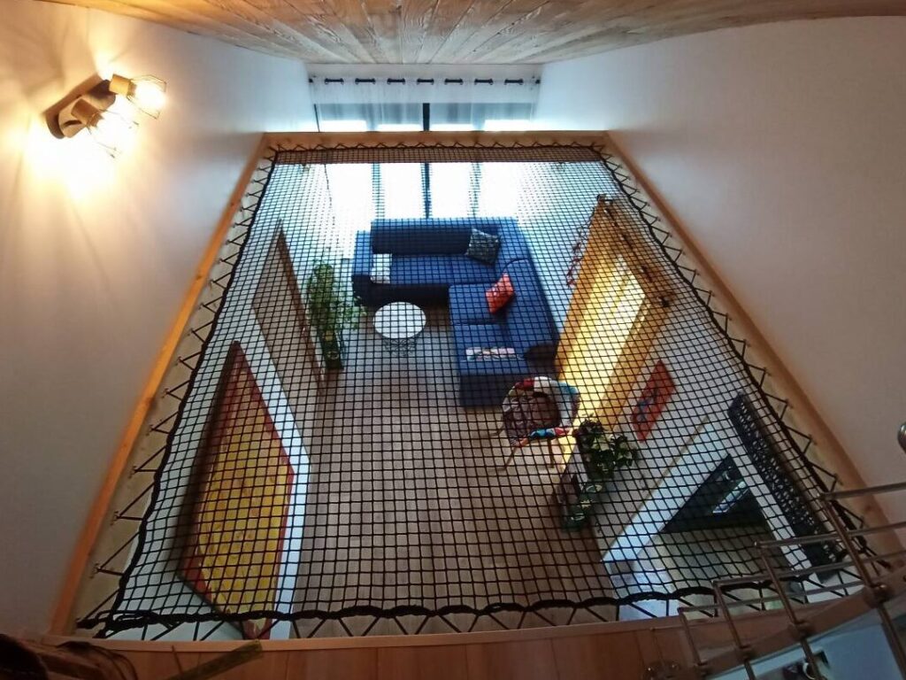Comment installer un filet d'habitation pour sécuriser les étages de votre maison ?