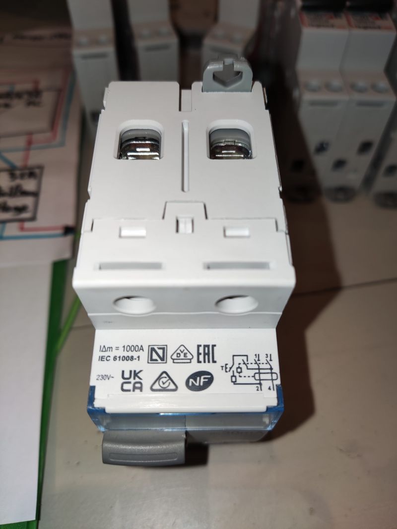 Comparaison matériel électrique Elec44