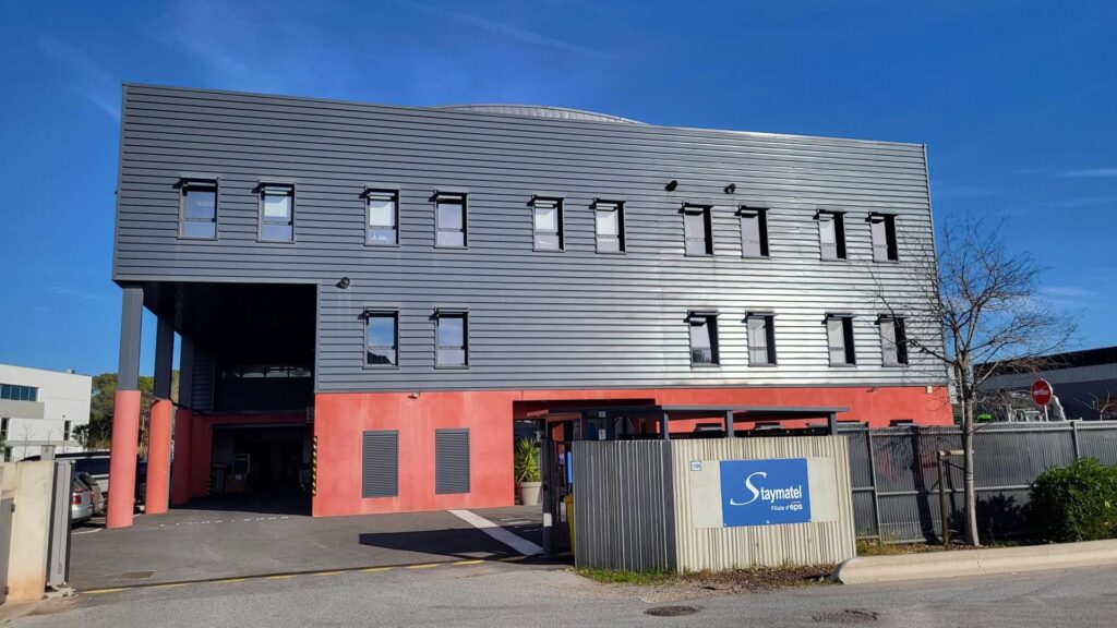 Magasin YESSS Electrique à Fréjus proposant du matériel électrique de qualité