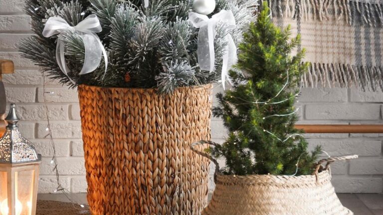 Comment choisir la deco parfaite pour le pied de votre sapin de noel ?