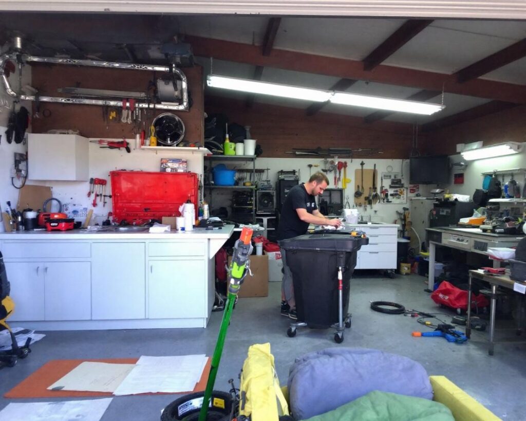 Alimentation électrique d’un garage non attenant : que prévoir